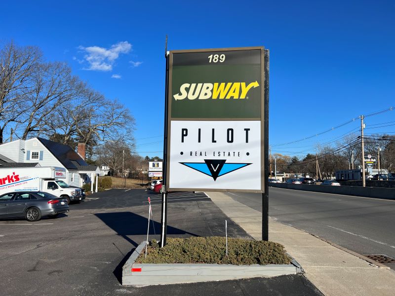 Pilot Real Estate Pole Signs Made By The Sign Doctor In Woburn Ma 1